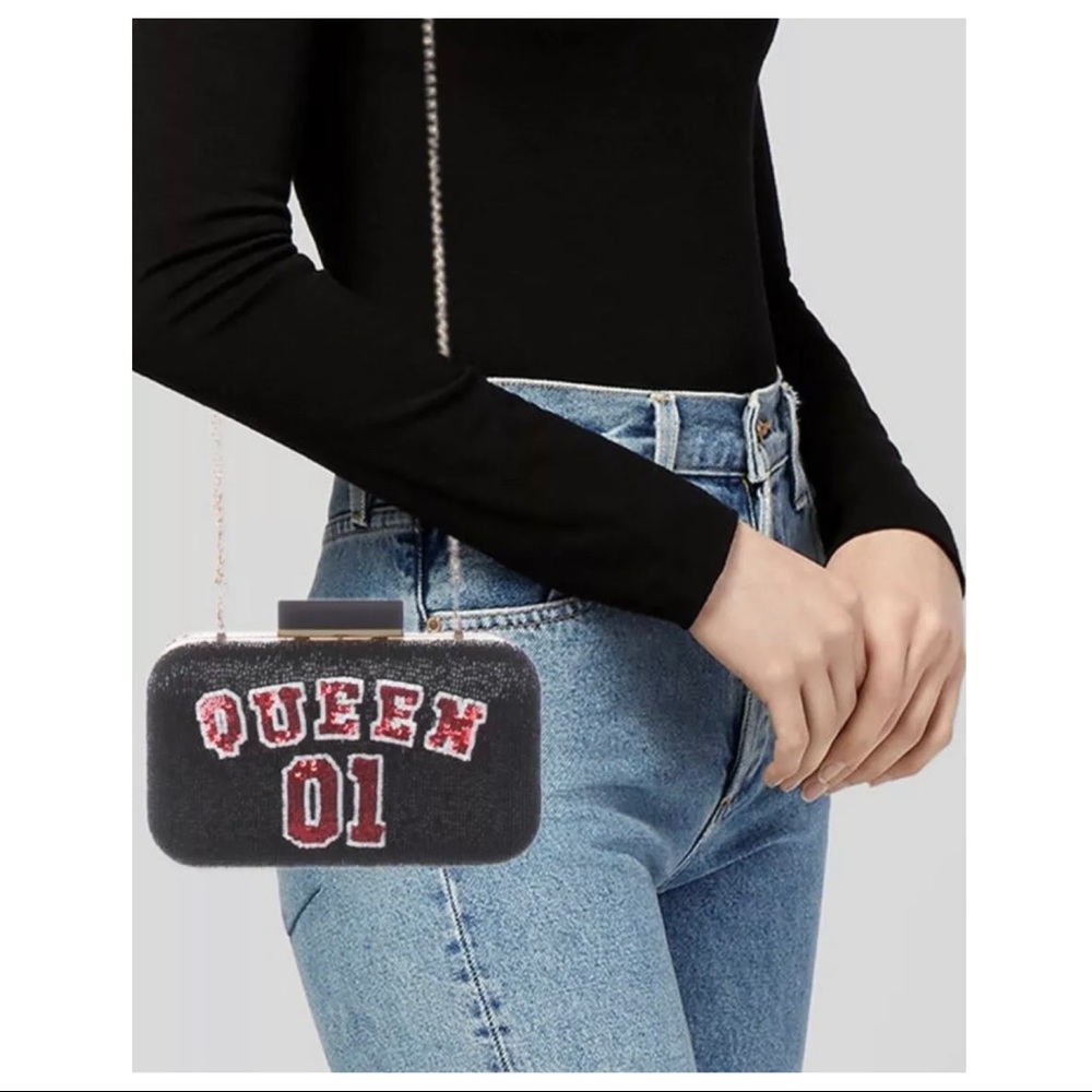 Alice Olivia Shirley Queen Clutch